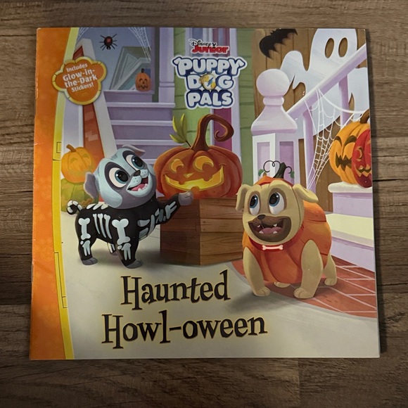 Disney Puppy Dog Pals Haunted Howl-oween Book - Picture 1 of 5